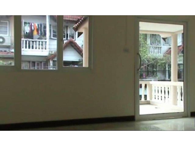 ให้เช่าโฮมออฟฟิศ3ชั้นย่านสุขุมวิท ใกล้BTSอุดมสุข