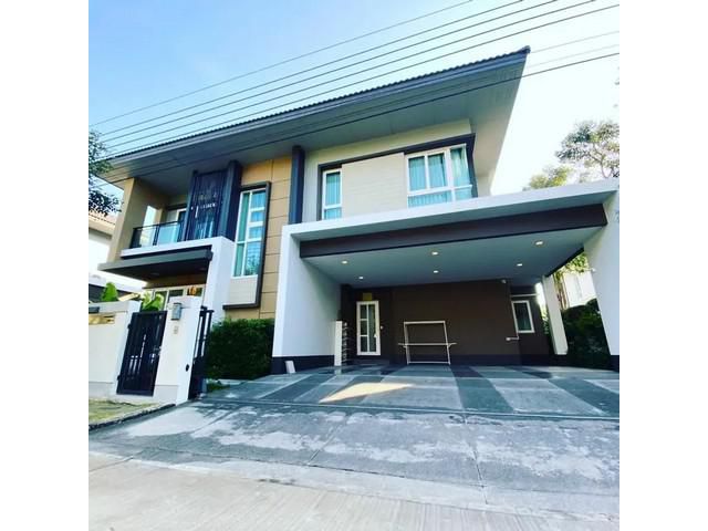 ให้เช่าบ้านเดี่ยว 2ชั้น หมู่บ้านลัดดารมย์ บางนา