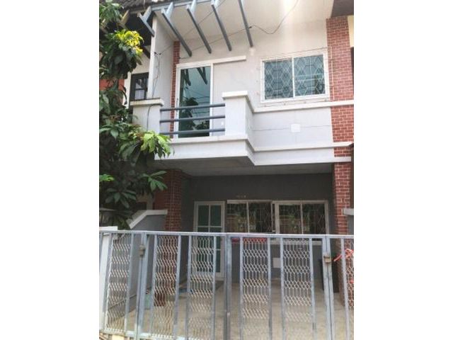 ให้เช่าบ้านทาวน์เฮ้าส์18ตรว. ม.เกตุนุติ ลาดพร้าว80