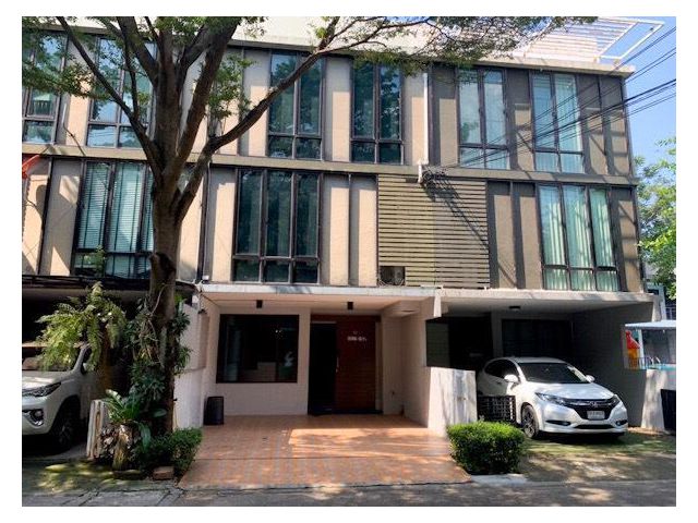 ขาย ทาวน์โฮม 3 ชั้น อารียา ทูบี เกษตร-นวมินทร์ ตกแต่งพร้อมอยู่ สไตล์ลอฟท์
