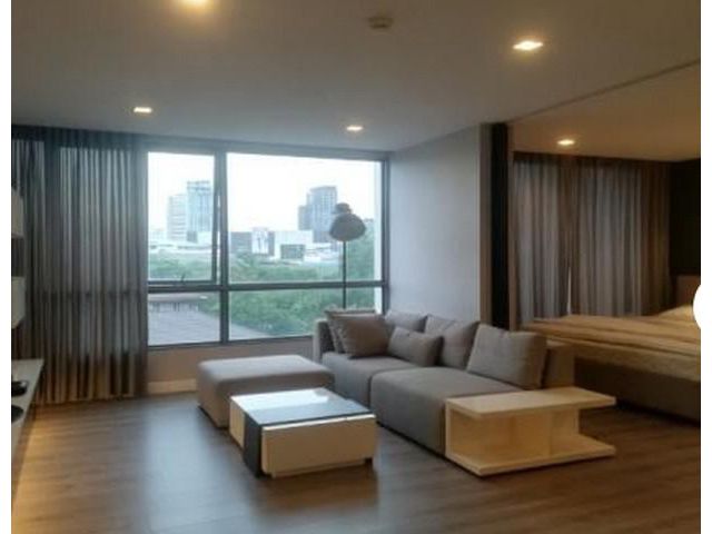 ให้เช่าคอนโด The Room สุขุมวิท 40