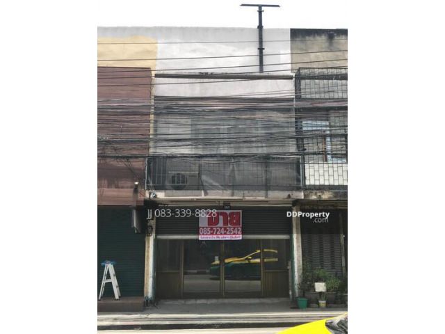 ขายด่วนอาคารพาณิชย์ 2 ชั้น 16 ตร.ว.โชคชัย4 ติดถนนใหญ่ทำเลทอง ปรับลดราคาเกือบล้านประชดโควิด!!