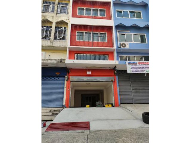 รหัสทรัพย์ B4244 ให้เช่าอาคารพาณิชย์ 4 ชั้น ถนนเสรีไทย ซอยเสรีไทย 48 (ค้าขายได้)