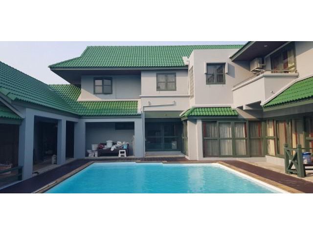รหัสทรัพย์ B4240 ให้เช่าบ้านเดี่ยวพร้อมสระว่ายน้ำ ลาดพร้าวตอนกลาง โชคชัย 4 ลาดพร้าว 71 นาคนิวาส