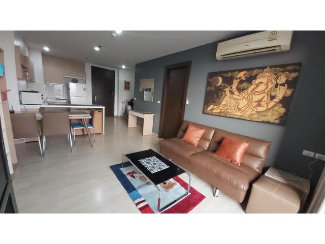 รหัสทรัพย์ B4299 ให้เช่า RHYTHM รัชดา (แต่งสวย Fully furnish พร้อม WIFI)