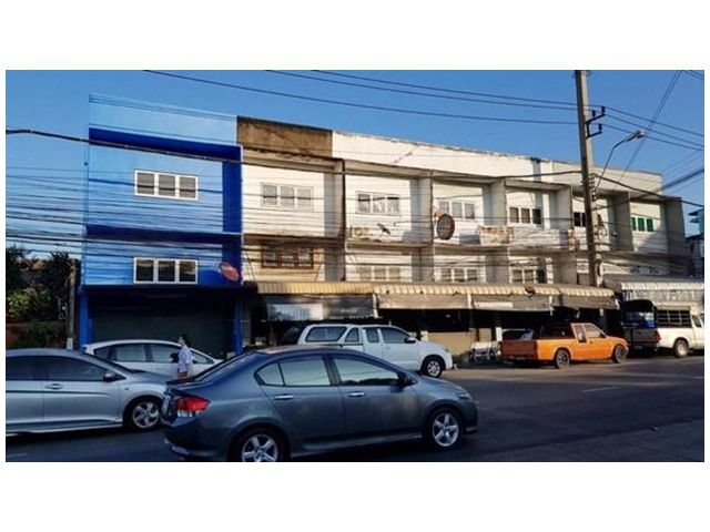 ขาย 4.7 ล้าน​อาคารพาณิชย์ติดถนนเฉลิมพระเกียรติ ร9