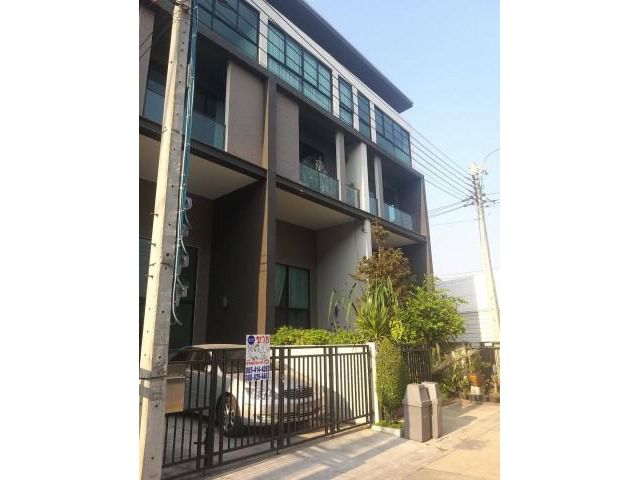 ขายบ้าน ม.กลางเมือง ซ.วิภาวดี 64 แยก 13