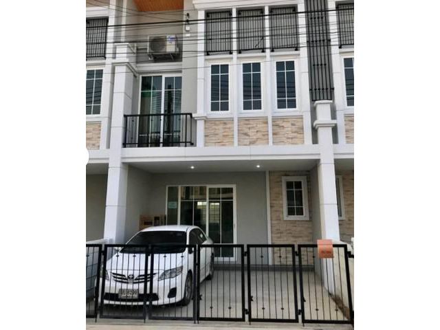 ให้เช่าทาวน์โฮม หมู่บ้าน Goldden Town อยุธยา
