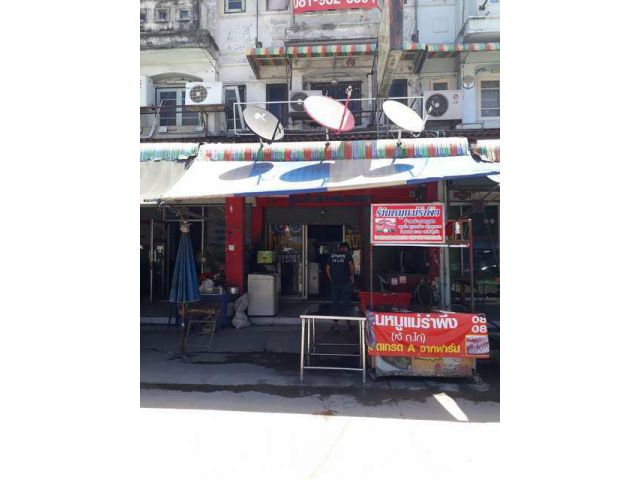 อาคารพาณิชย์ 3 ชั้น 16 ตรว. หมู่บ้านเคซี1