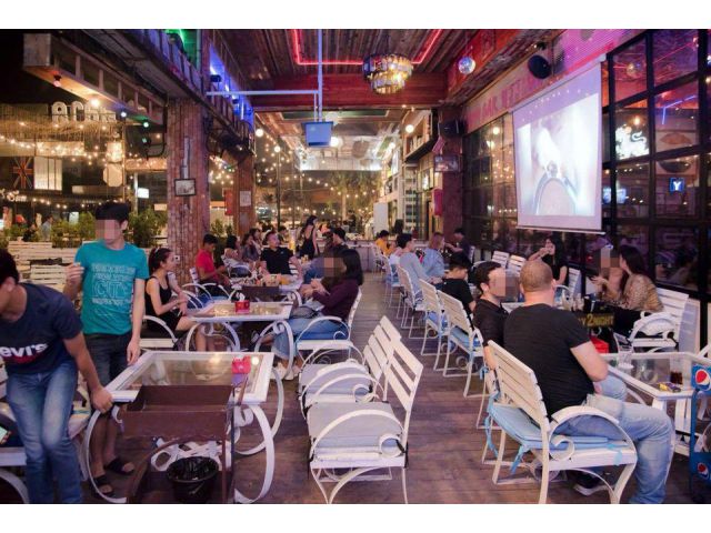 เซ้ง️ ร้านอาหาร-กึ่งร้านเหล้า ลาดพร้าววังหิน 71 @ตลาด 3 วัน 2 คืน