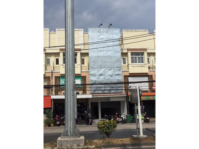 ขายอาคารพาณิชย์ 3 ชั้นในม.ภูเก็ตวิลล่ากะทู้ หน้าติดถนนทางหลวง เนื้อที่ 23.8 ตร.วา.ราคา 8.5 ล้าน