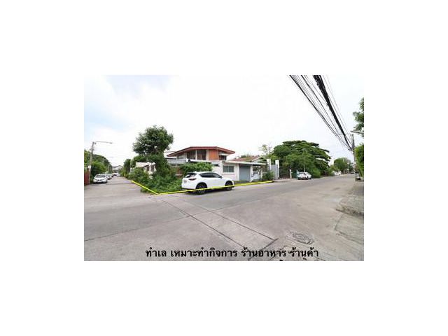 เข้าซอยไม่ลึกหาของกินง่ายใกล้ตลาด