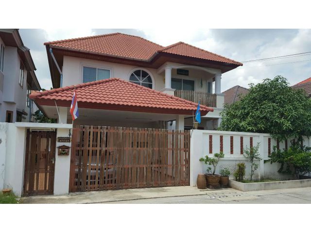 ขายขาด ม.บ้านชุมชนพัฒนาเปรมวดี ถ.พุทธมฌฑลสาย3 ซ.19 โทร 0800529316