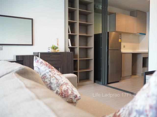Code.A2957 คอนโด ไลฟ์ ลาดพร้าว แต่งสวย เฟอร์ครบจัดเต็ม  รายละเอียด 1 bedroom for rent แต่งสวย เฟอร์ค
