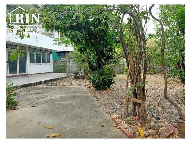L596 ขายที่ดินแปลงมุม 116 ตรว.พร้อมบ้านเดี่ยว 2 ชั้น เหมาะทำ Office,ร้านอาหาร ใกล้ตลาดบองมาเช่ รถไฟฟ้าวัดเสมียนนารี