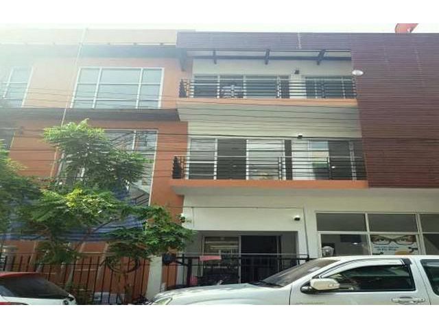 ให้เช่าทาวน์โฮม 4 ชั้น หมู่บ้านมนตรี ซอยลาดพร้าว87 แยก 10 ใกล้ห้างบิ๊กซีซุปเปอร์เซ็นเตอร์ จดทะเบียนบริษัทได้