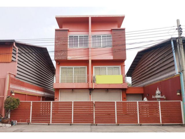 อาคารสำนักงาน 3 ชั้น 59 ตร.ว.  ถ.โกสุมรวมใจ เขตดอนเมือง กรุงเทพฯ
