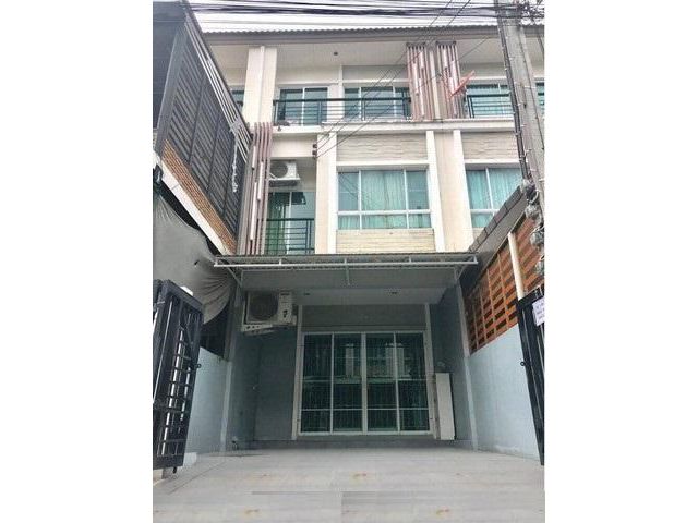 ให้เช่าทาวน์โฮม เดอะแพลนท์ ซิตี้ นวมินทร์ซอย86 พื้นที่ 18ตรว 150ตรม 3นอน 3น้ำ พร้อมเข้าอยู่        ติดต่อคุณ สมศักดิ์ T