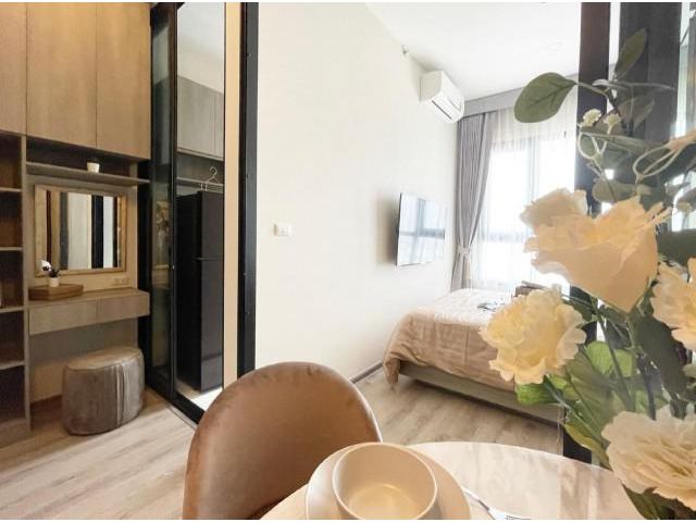 KnightsBridge Prime Onnut Condo for rent (ไนท์บริดจ์ ไพร์ม อ่อนนุช) Top Floor47 Modernt style room