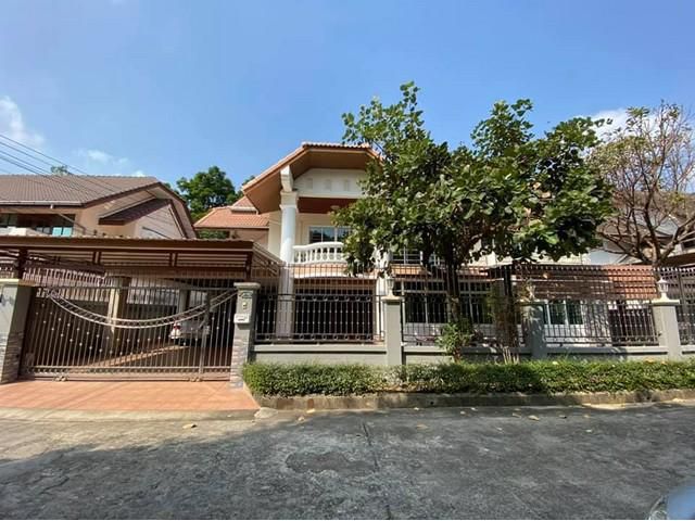 ขายบ้านเดี่ยว ประกายดาว พุทธมณฑลสาย2 ซอย 21/1 แต่งสวยน่าอยู่ เนื้อที่ 84ตรว 3นอน 4น้ำ       ติดต่อคุณ สมศักดิ์ Tel: 0982