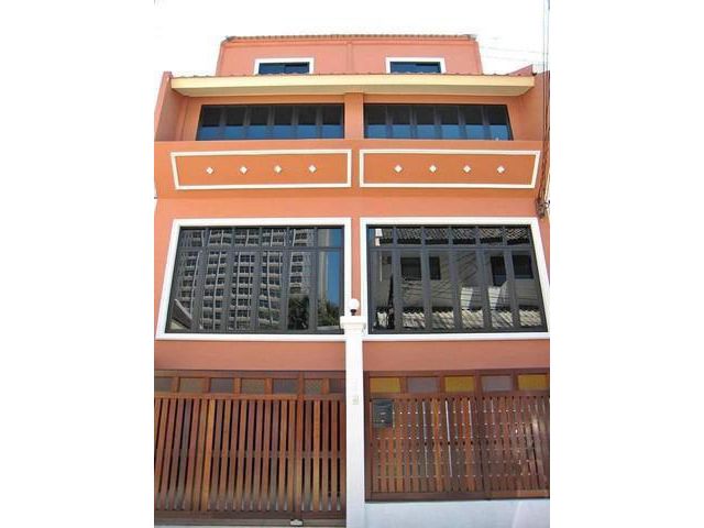 ให้เช่าอาคาร 3ชั้น ตกแต่งเป็นออฟฟิศ สุขุุมวิท1