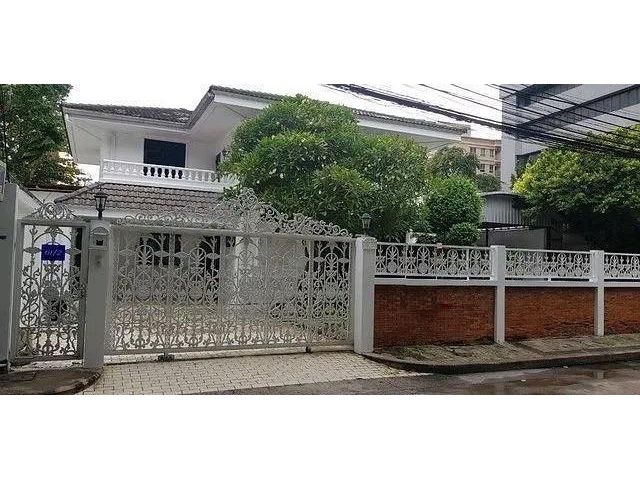 ให้เช่าบ้านเดี่ยวจอดรถได้ 12 คันย่านพระราม9ซอยอสมท