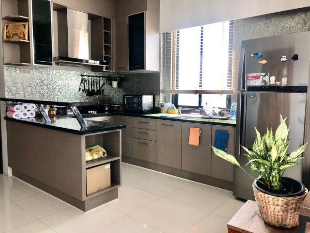 Luxury Pent house residence  for rent  the nice view room very golden location fully furnished at Sukhumvit16