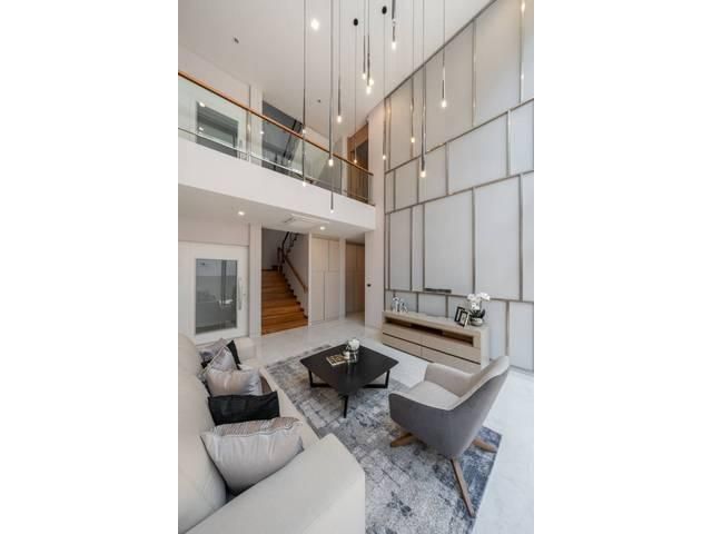 ให้เช่าบ้านหรู 3 ชั้น ใจกลางพระราม 3 ระดับLuxury Baan 365 เดินทางไป สีลม สาทร สุขุมวิท สะดวกรวดเร็ว ตกแต่งพร้อมอยู่