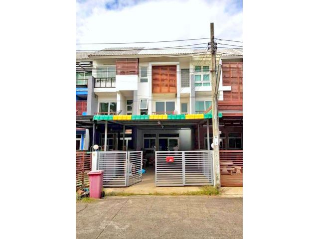 ให้เช่า ทาวน์โฮม 3 ชั้น เพชรเกษม 63/2 หมู่บ้านธรรมชาติ