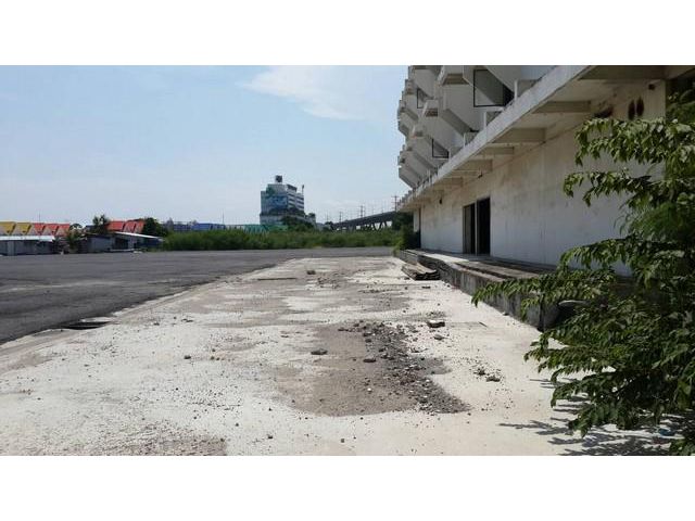 ให้เช่าที่ดินโรงงาน เนื้อที่ 7ไร่ อาคารขนาด 60 x 42 เมตร 3ชั้น ถนนบางนาตราด ขาเข้า     ติดต่อคุณ สมศักดิ์ Tel: 098268616