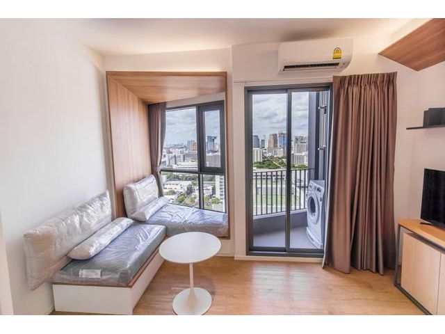 ให้เช่า 24000 คอนโด  TRIPLE Y RESIDENCE