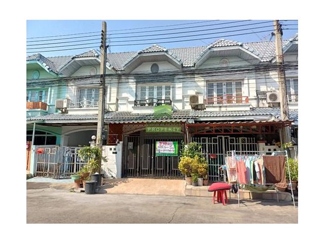 หมู่บ้าน มนวดี กรีน พาร์ค ขายด่วน ทาวน์เฮ้าส์ 2 ชั้น เนื้อที่ 16 ตร.ว รีโนเวทใหม่ทั้งหลัง พร้อมอยู่