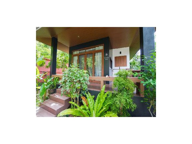 ที่ดินพร้อมบ้าน วิลล่าหลายหลัง