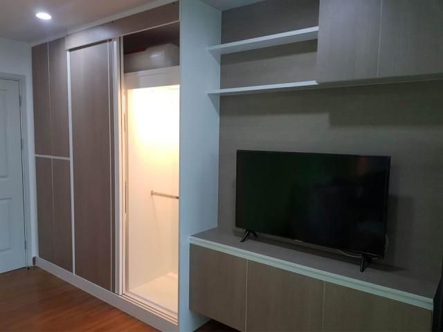 รหัสทรัพย์ B4407 ให้เช่า Regent Home บางซ่อน เฟส 27 (ห้องสภาพเหมือนใหม่ Build-in ทั้งห้อง ไม้แท้)