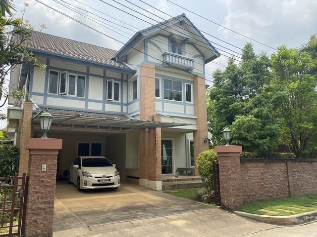 ขายบ้านเดี่ยว หลังมุม ลัดดารมย์ อีลีแกนซ์ พระราม5-2 เนื้อที่ 150ตรว 5ห้องนอน 4ห้องน้ำ      ติดต่อคุณ สมศักดิ์ Tel: 09826