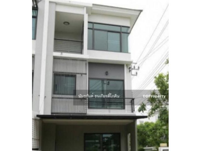 ขายทาวน์โฮม3ชั้น หมู่บ้านแดอะเมโทร รามคำแหง