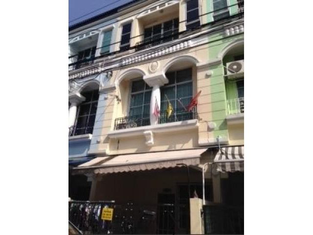 รหัสทรัพย์ B4447 ให้เช่าทาวน์โฮม 3 ชั้น บ้านกลางเมือง ลาดพร้าว - โชคชัย 4 โครงการหน้ากองปราบ