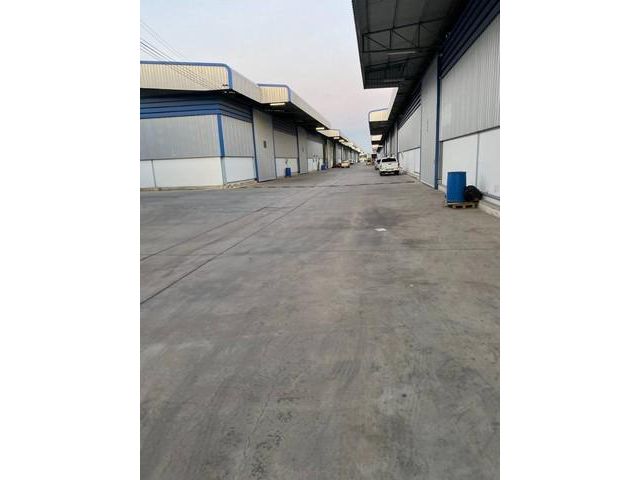 ให้เช่าโกดังสิ้นค้า ถนนพัฒนาชนบท 3 ลาดกระบัง ขนาด 480ตรม-960ตรม         ติดต่อคุณ สมศักดิ์ Tel: 0982686161 รหัสประกาศ B