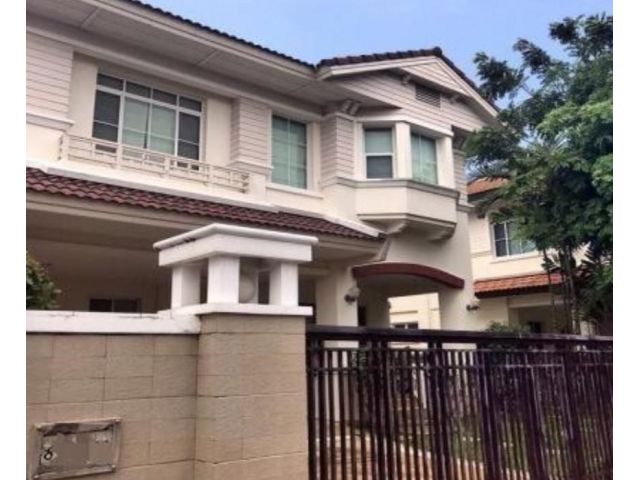 U1047 ให้เช่าบ้านเดี่ยว 2 ชั้น  หมู่บ้านนันทวัน พระราม 9-อ่อนนุช บ้านมีเฟอร์บางส่วน ทำเลดีเดินทางสะดวก ใกล้ห้างใกล้สนามบ