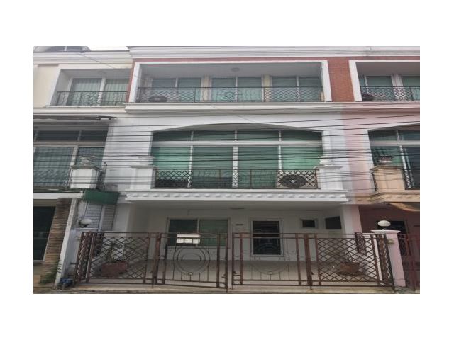 U1077 ให้เช่าทาวน์โฮมขนาด 3.5 ชั้น นีโอคลาสสิคโฮม Neo Classic Home Ramindra  เล่นระดับพร้อมเข้าอยู่ รามอินทรา กม. 6.5 เข