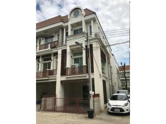 รหัสทรัพย์ B4512 ให่เช่าทาวน์โฮม 3 ชั้น หมู่บ้านพรีเมี่ยม เพลส 5 รามอินทรา 40 นวลจันทร์, บึงกุ่ม