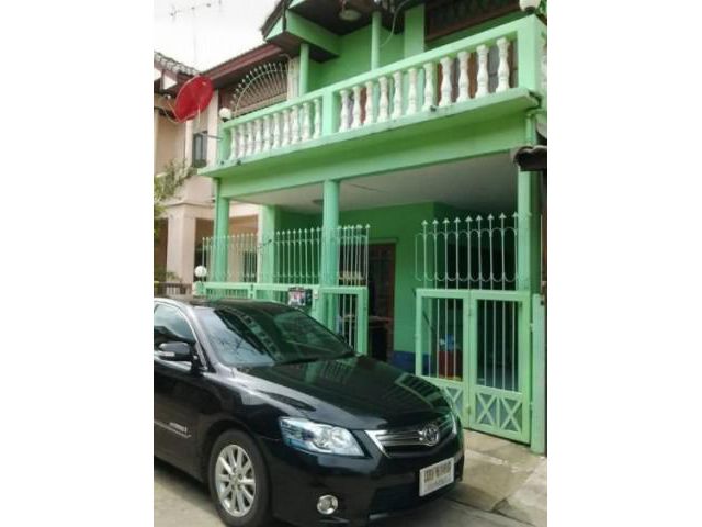 รหัสทรัพย์ B4511 ให้เช่าทาวน์เฮ้าส์ หมู่บ้านวรารักษ์ ซอยเลียบคลองสอง27 คลองสามวา