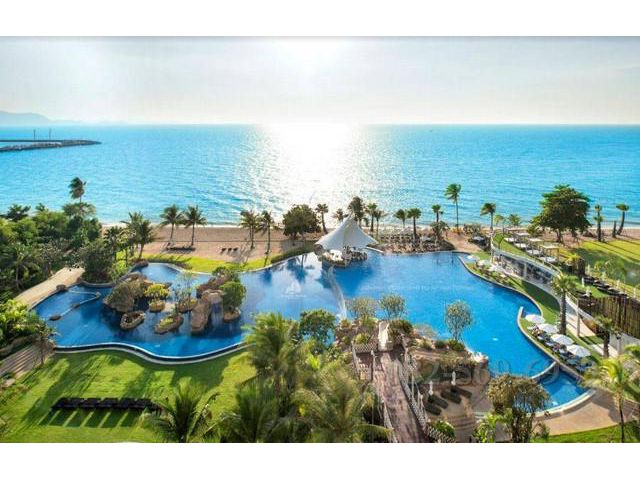 Movenpick Pattaya ห้อง Studio  ติดหาดส่วนตัว