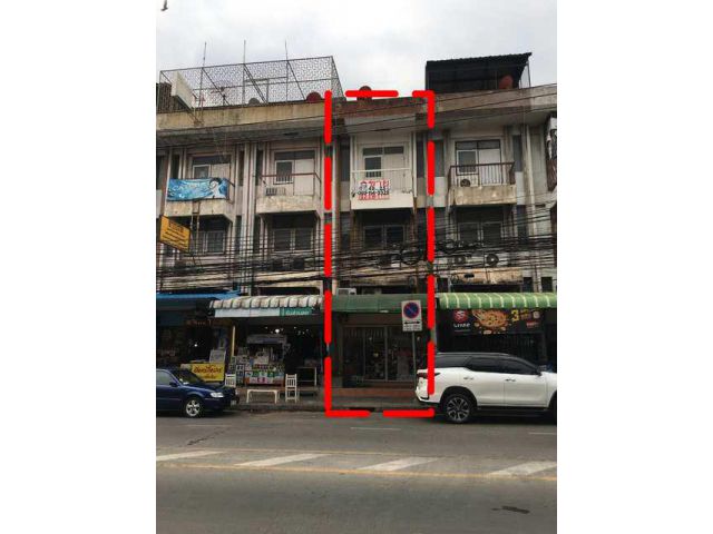 ตึกแถว 3.5 ชั้น 40 ตรว. ถนนลาดพร้าว101