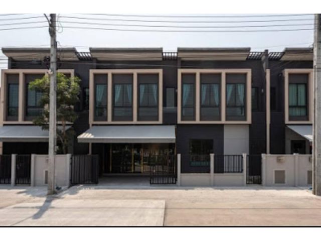 ให้เช่าทาวน์โฮม2ชั้นย่านบางนาใกล้เมกะบางนา