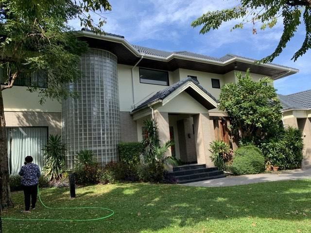 ให้เช่าบ้านเดี่ยว2ชั้น พร้อมสระว่ายน้ำส่วนตัว ย่านวิภาวดีรังสิตซอย4 มีสวนร่มรื่นพร้อมอยู่ ใกล้สโมสรทหารบก