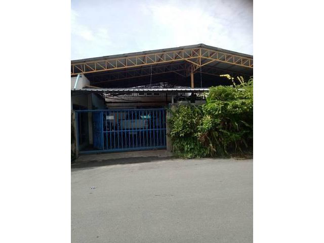 ขายบ้านเดี่ยว ย่านลาดพร้าว101 ไกล้โรงเรียนวัดบึงทองหลาง เนื้อที่ 99ตรว 6ห้องนอน 3ห้องน้ำ 2ห้องครัว16x24m     ติดต่อคุณ ส