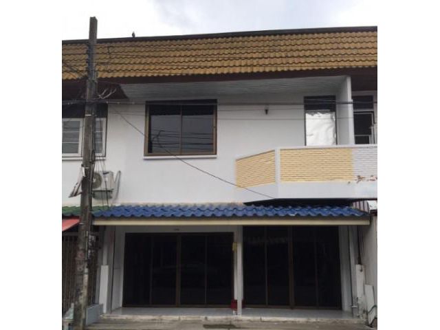 รหัสทรัพย์ B4531 ให้เช่าทาวน์เฮ้าส์ 2 ชั้น หมู่บ้านนาริสา ซอยเสรีไทย 29 บึ่งกุ่ม คลองกุ่ม