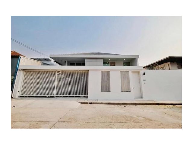ขายบ้านเดี่ยว 2 ชั้น สุขุมวิท 71 ซอยปรีดีย์ 42