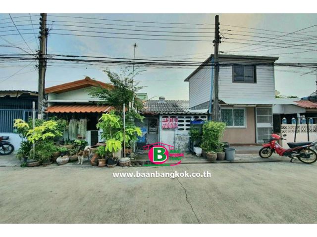 ทาวน์เฮาส์ 1 ชั้น ซอยแจ้งวัฒนะ 6 แยก 1 เนื้อที่ 16 ตรว. มี 1 ห้องนอน 1 ห้องน้ำ ถนนวิภาวดีรังสิต เขตหลักสี่